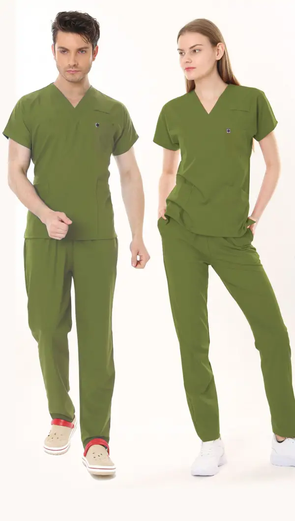 ÇİMEN YEŞİLİ ECZACI FORMASI LİKRALI SCRUBS TAKIM (GRASSHOPPER)